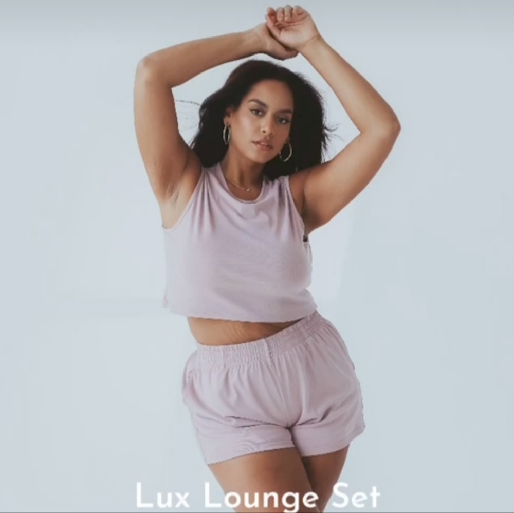 Klassy Network lux lounge set